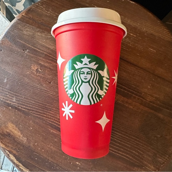 New Starbucks 2022 Red Star Print Cup Day Grande Hot Cup with Lid 16 Oz. - Picture 10 of 10
